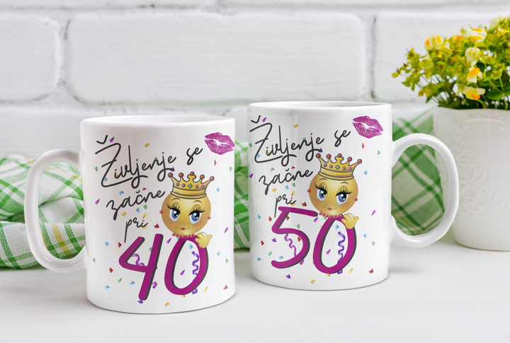 Življenje se začne pri 40, 50 - skodelica