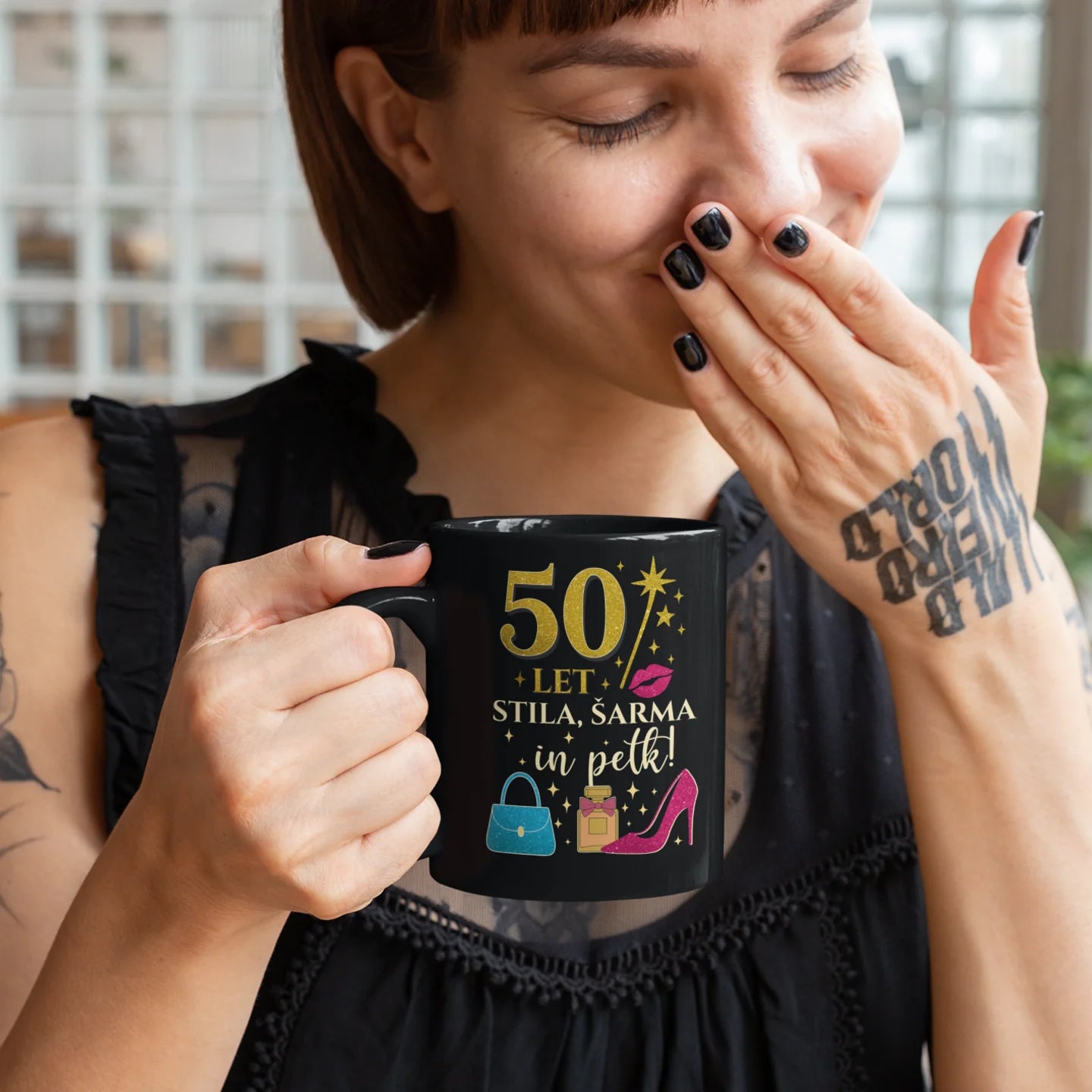 50 let stila, šarma in petk – ženska rojstnodnevna majica