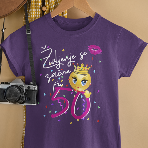 Vijolična majica Življenje se začne pri 50